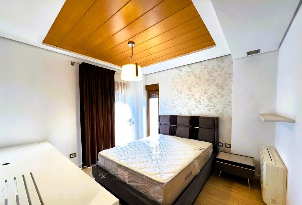 VILLETTE MODERNE NELLA RESIDENZA COLOMBO 2, VICINO A TEG, 3+1+3 E 3 POSTI AUTO!