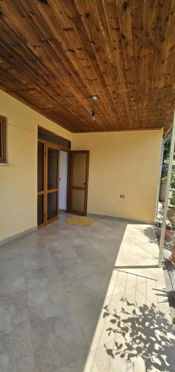 Casa in vendita Berat Quartiere Muazakaj