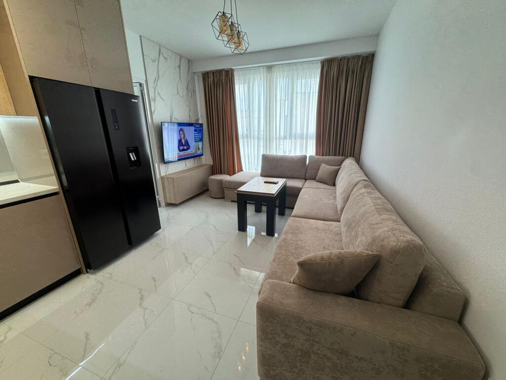 Super Apartment 1+1, Astir!