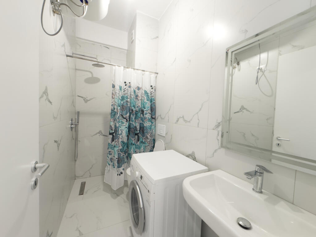 Apartament 1+1 me qera te Kompleksi Mangalem (JO AGJENSI)