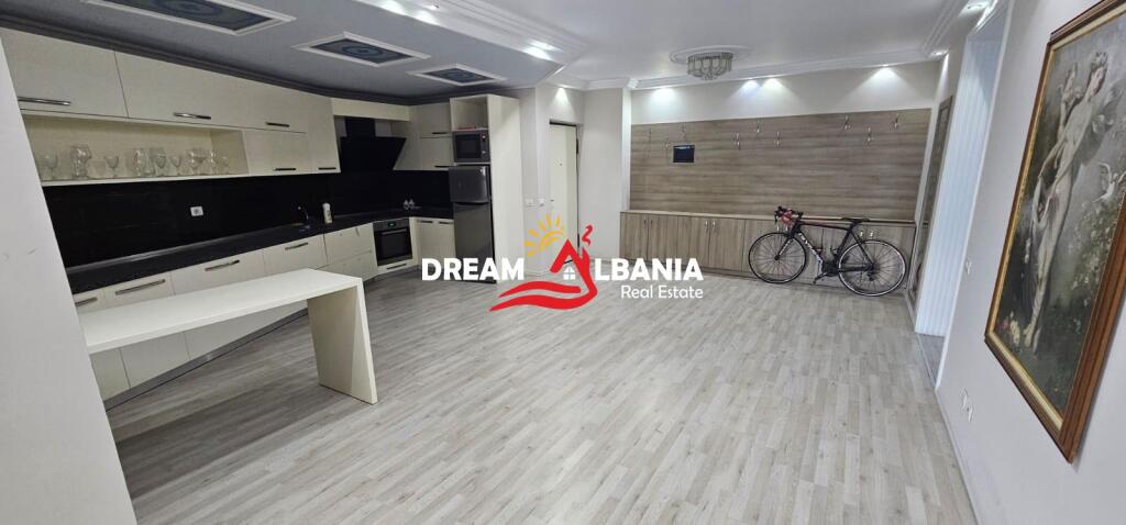 Super 2+1 apartment plus closed veranda for sale at Pallati me Shigjeta (ID 41212092)