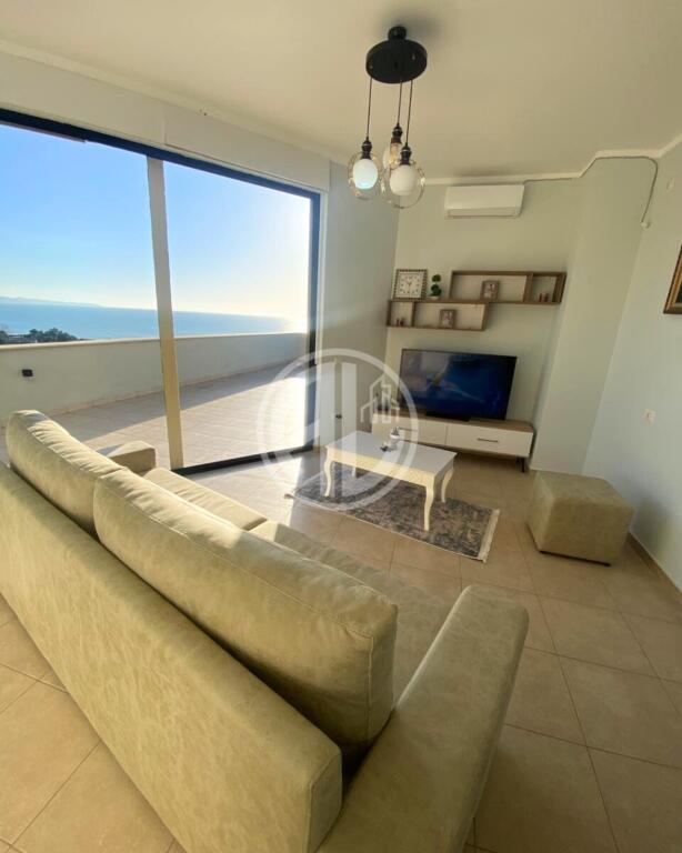 Apartament me Qira