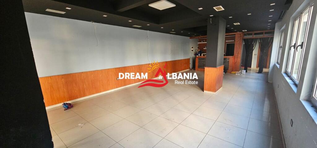 Shop for sale in Fresk, near Luan Hajdaraga High School in Fresk (ID 4171608)