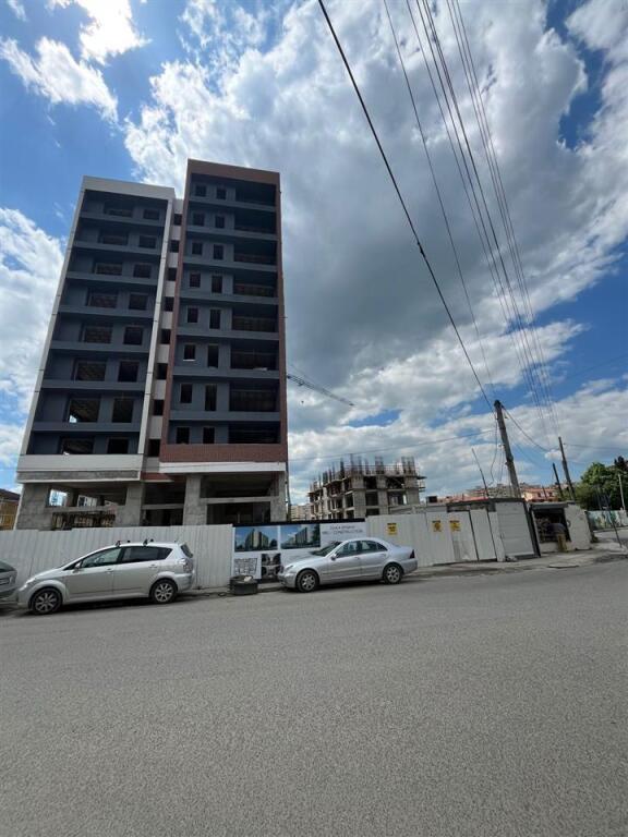 Shitet Apartament 1+1📍fusha Aviacionit‼️OKAZION