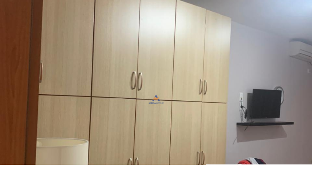 AFFITTASI APPARTAMENTO 2+1+BALCONE "YZBERISHT" 550 EURO