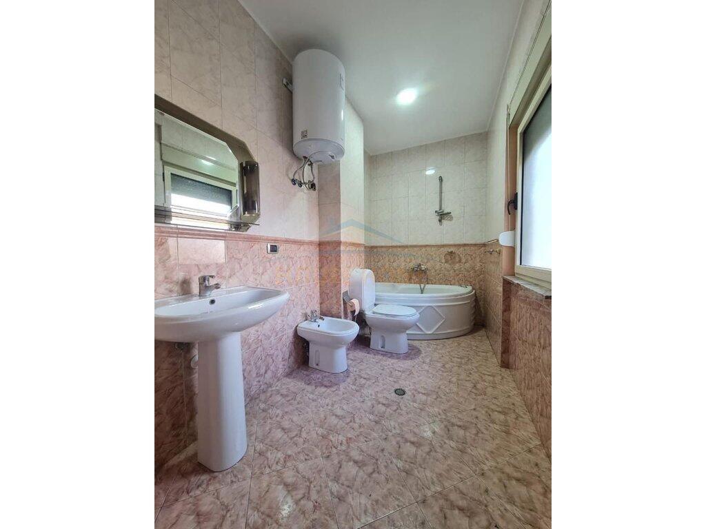For sale, Apartment 3+1+2+Storage, Zog I Boulevard, Tirana