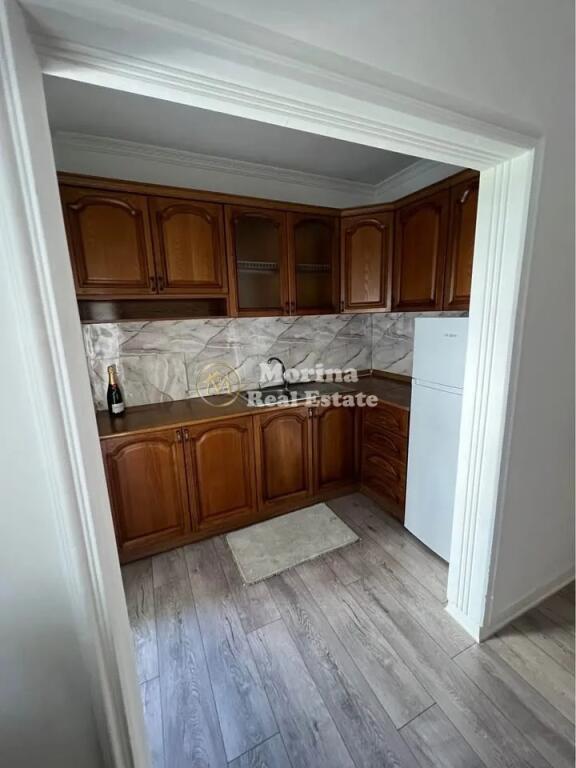 Qera, Apartament 2+1, Porcelan, Rruga Xhanfize Keko, 450 euro/muaj