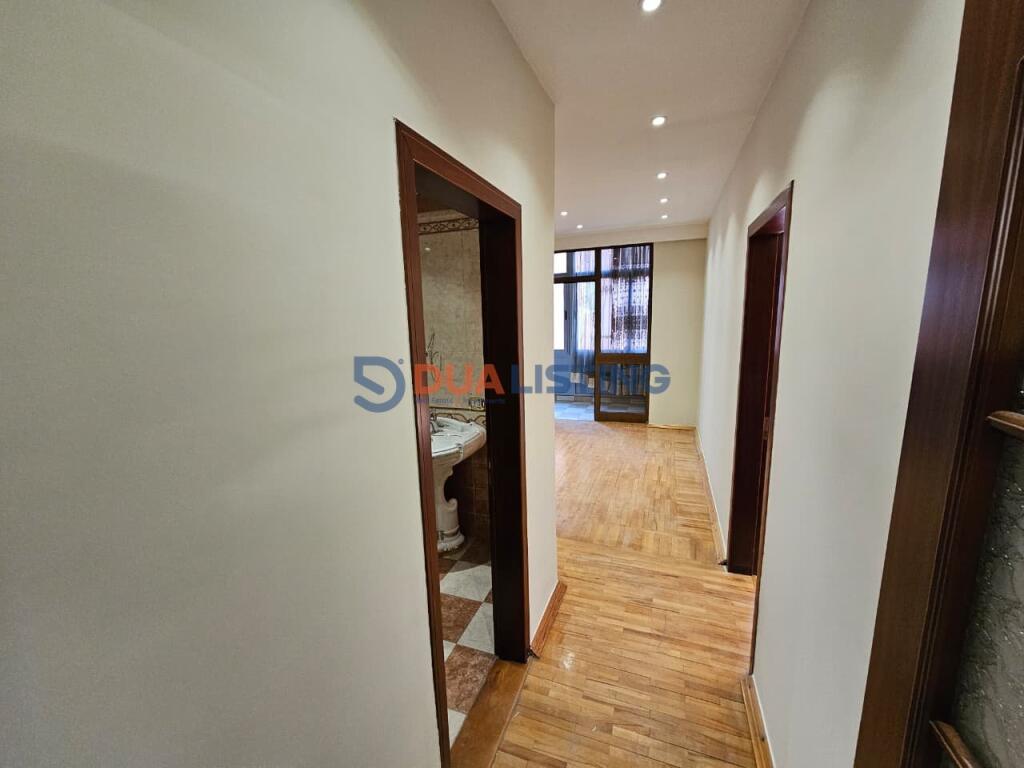 Appartamento 2+1 in vendita vicino a Cafe Roma, Bllok !