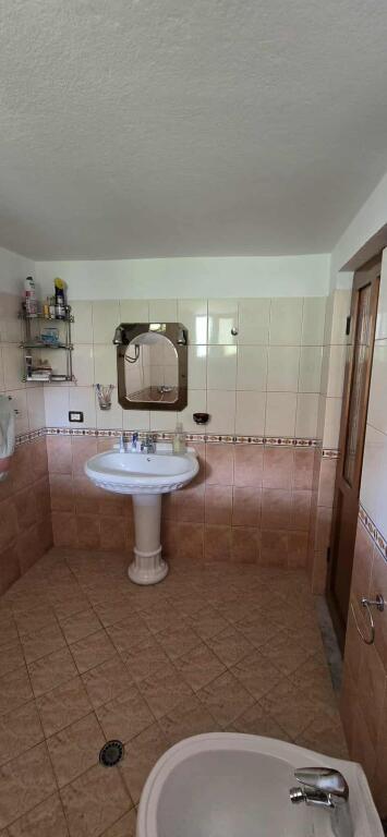 Casa in vendita Berat Quartiere Muazakaj