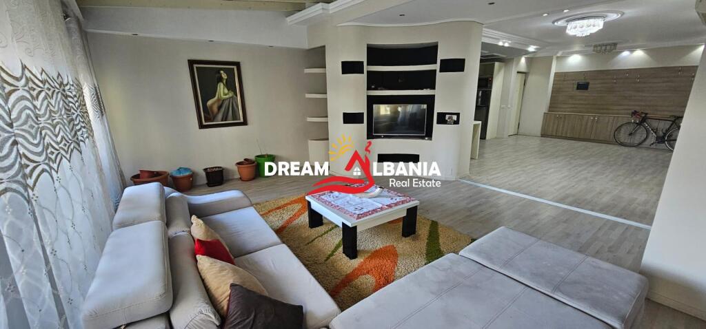 Super 2+1 apartment plus closed veranda for sale at Pallati me Shigjeta (ID 41212092)