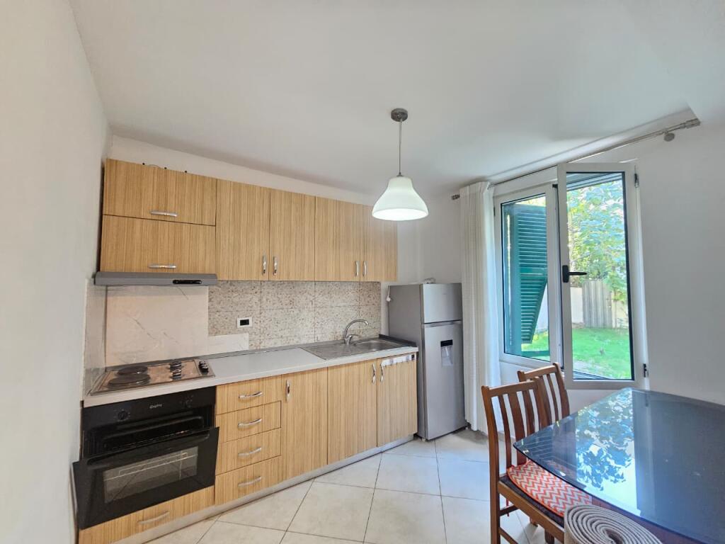 🏡 JEPET ME QIRA SHTËPI PRIVATE 2+1 – FUSHA E AVIACIONIT