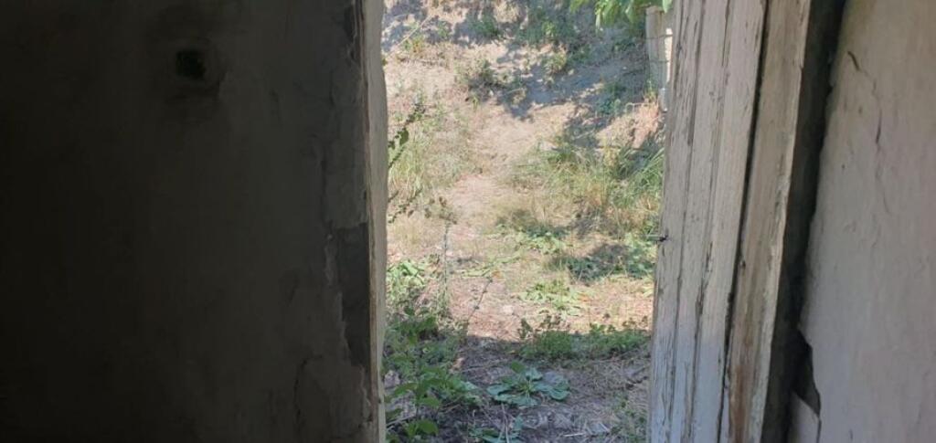 VECCHIA CASA CON TERRENO E TERRA