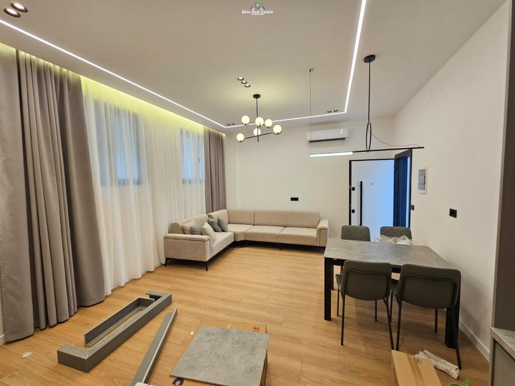 Apartament Me Qera 1+1 Tek Kodra e Diellit (ID B2101309) Tirane