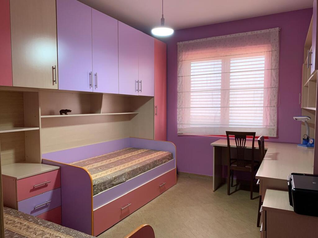 Apartament 2+1 per qira ne Zog te Zi