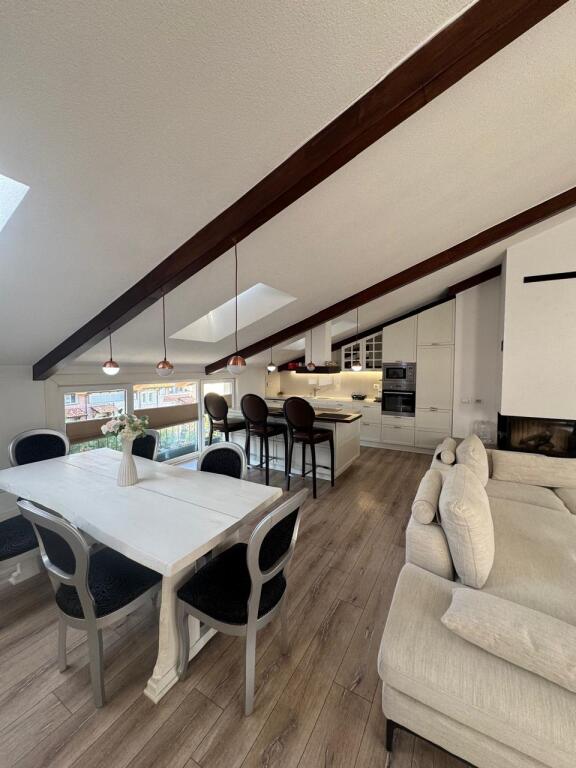🌿 Penthouse for Rent – Secret Garden Residence, TEG