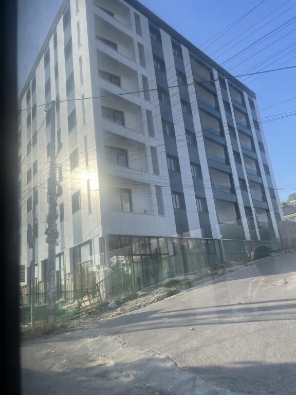 Business premises for rent, Paskuqan