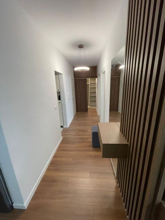 Apartament me qera tek Pazari i Ri