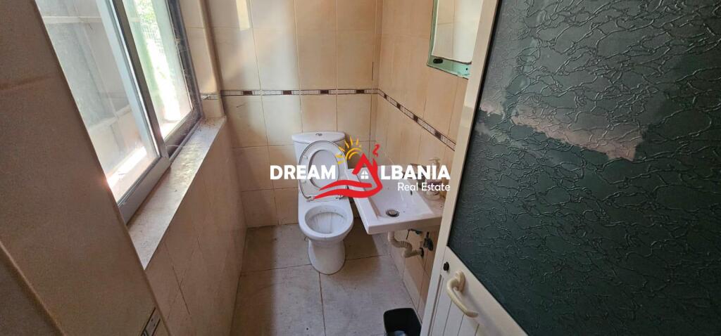 Shop for sale in Fresk, near Luan Hajdaraga High School in Fresk (ID 4171608)