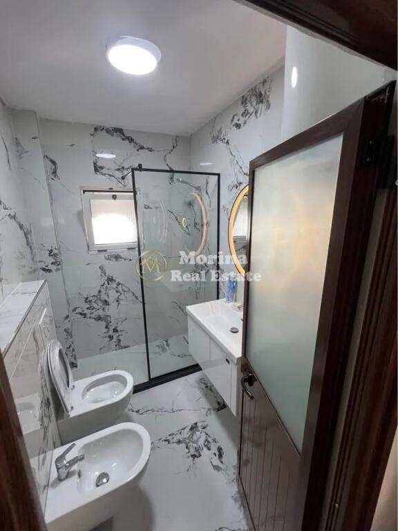 Qera, Apartament 2+1, Porcelan, Rruga Xhanfize Keko, 450 euro/muaj