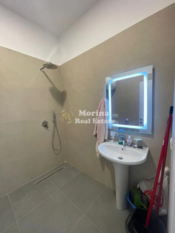 Qera, Apartament  1+1, Fresk , 400 euro/muaj