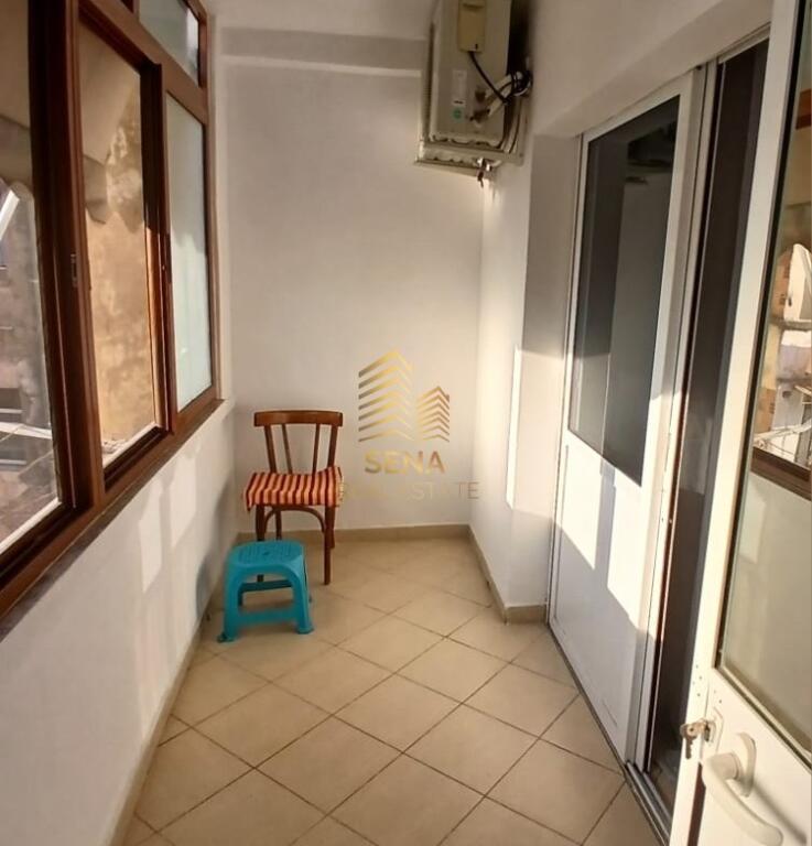 Qira, Apartament 1+1+blk, Rruga e Dibres -prane Shkolles se Bashkuar, 45,000 Lek/muaj
