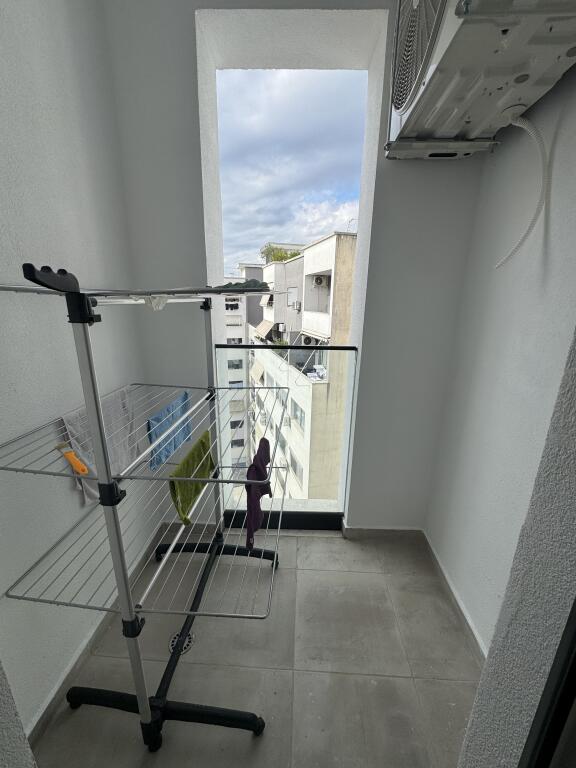 Apartament 1+1 me qira ne Astir tek Bulevardi!