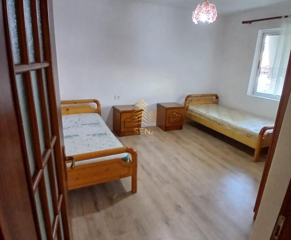 Qira, Apartament 1+1+blk, Rruga e Dibres -prane Shkolles se Bashkuar, 45,000 Lek/muaj