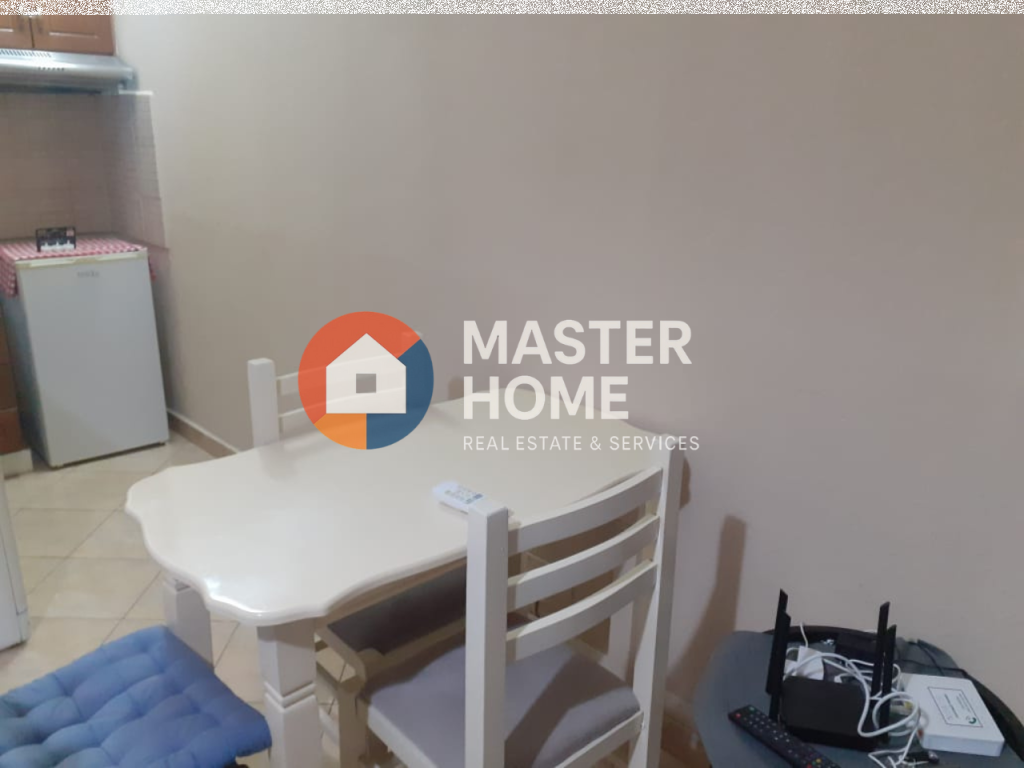 ✨ Apartament me qira në Lungomare, pranë Shkollës së Marines – Vlorë ✨