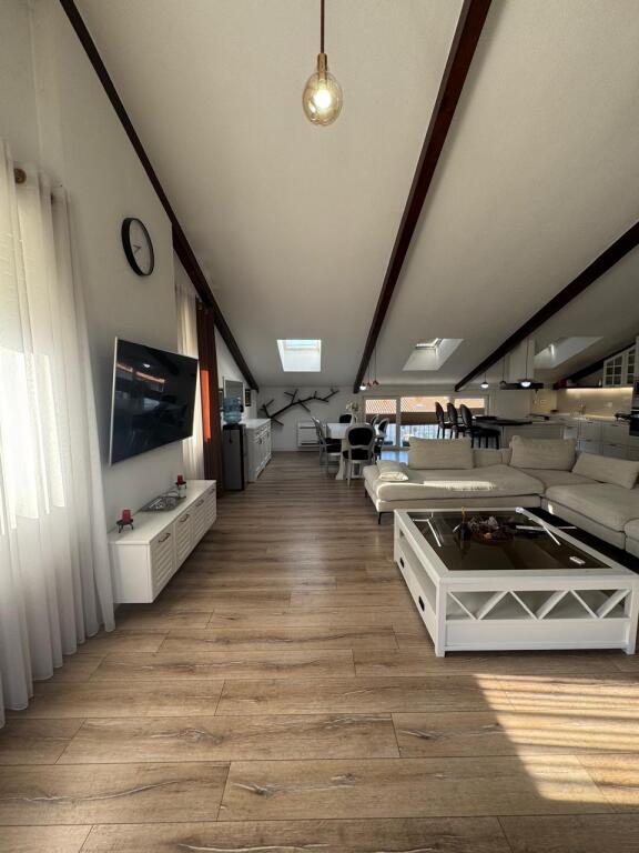🌿 Penthouse for Rent – Secret Garden Residence, TEG