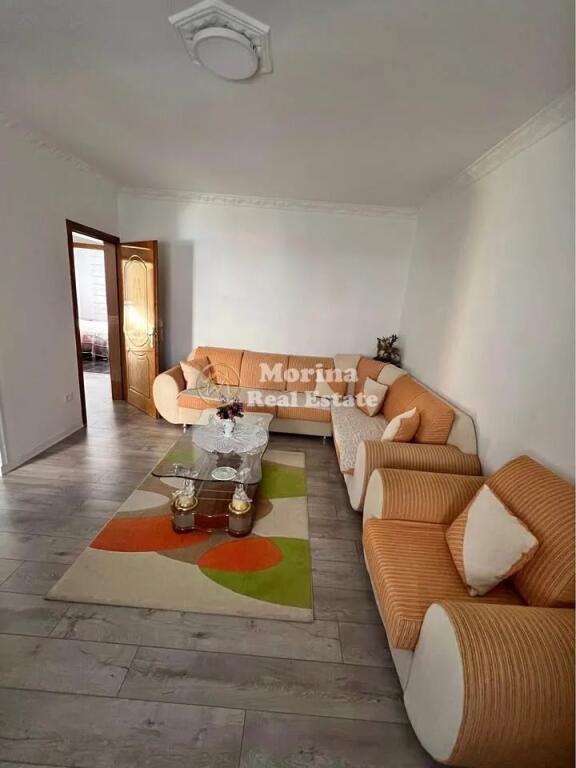 Qera, Apartament 2+1, Porcelan, Rruga Xhanfize Keko, 450 euro/muaj