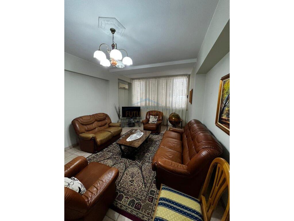 Qira, Apartament 2+1, Sheshi Wilson, Tiranë