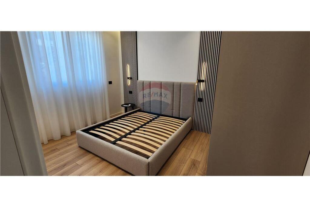 Apartament 1+1 per shitje, Prane Liqenit Tiranes !