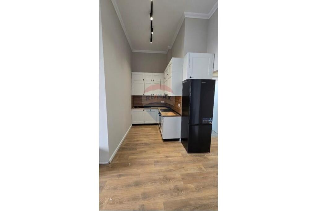 apartament 1+1 per qira tek Liqeni i Thate
