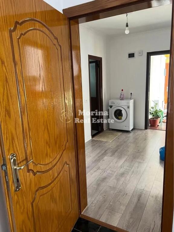Qera, Apartament 2+1, Porcelan, Rruga Xhanfize Keko, 450 euro/muaj