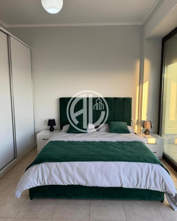 Apartament me Qira