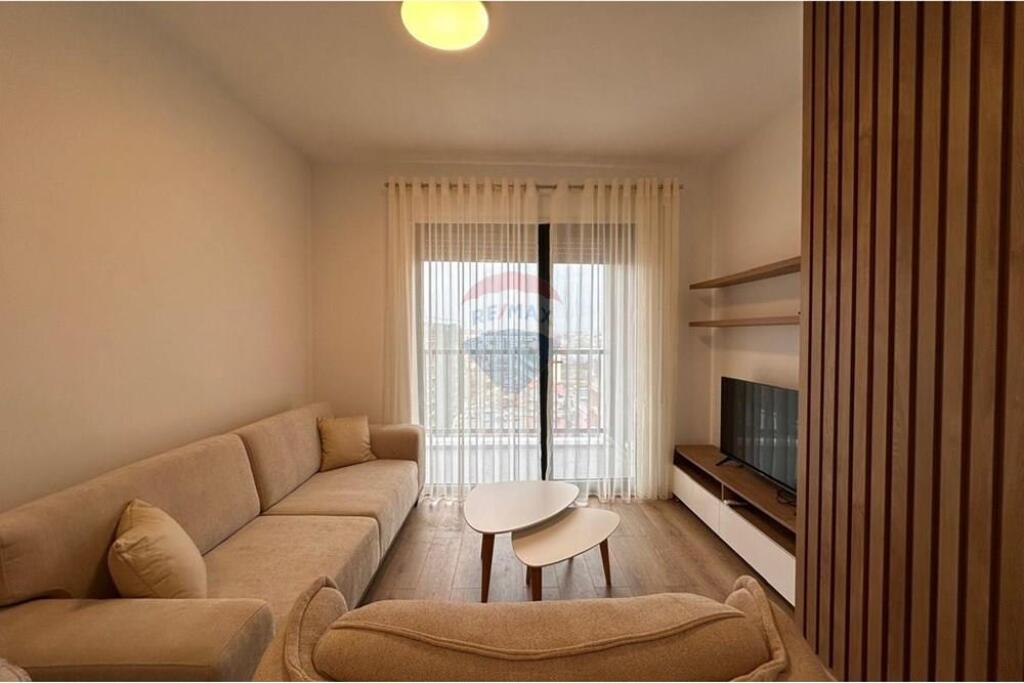 Jepet me qira apartament 1+1 ne Bulevard te RI !