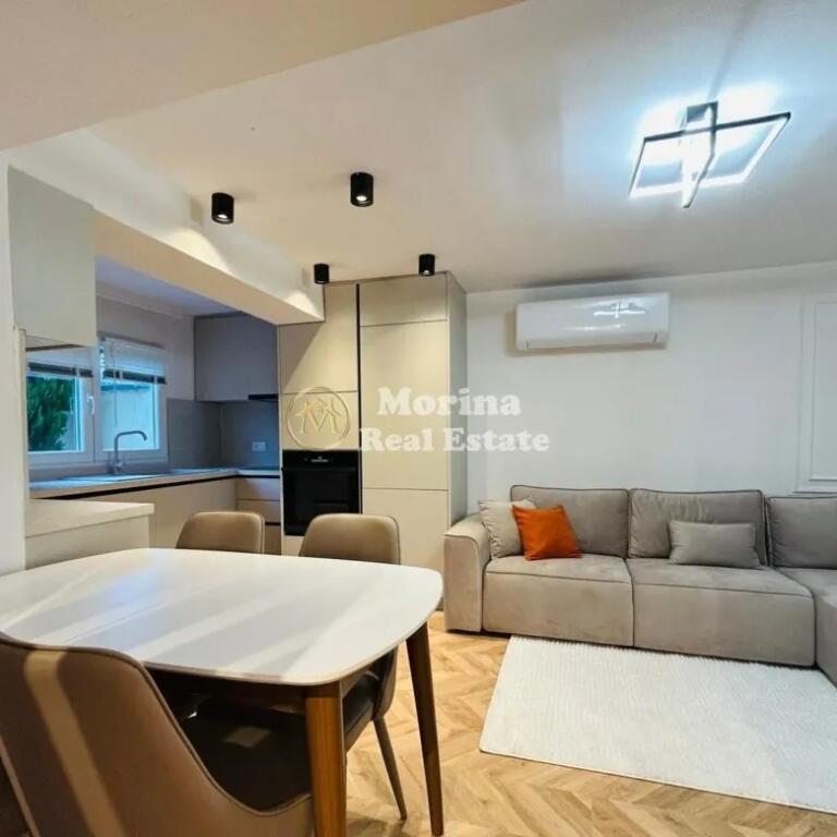 Qera, Apartament 2+1, Tregu Elektrik 700 euro/muaj