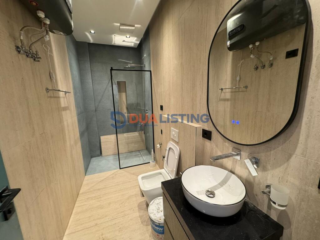 Jepet apartament 2+1 me qira i pa banuar me pare te Kodra e Diellit