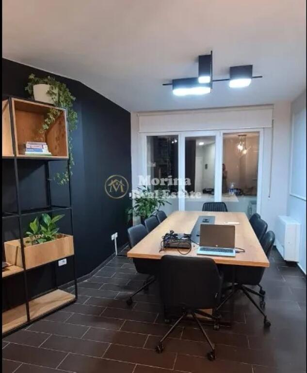 Affitto, Locale Commerciale, al Lago Artificiale, 850 Euro/Mese