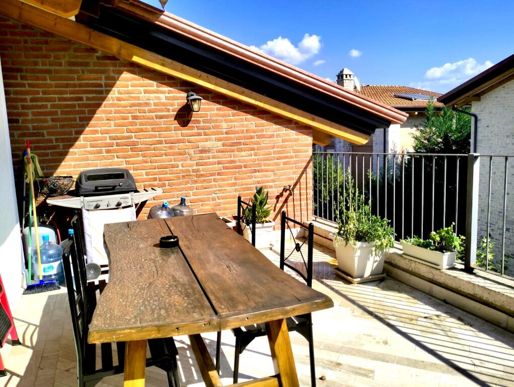 Villa, Penthouse at Secret Garden. Near TEG Shopping Center.