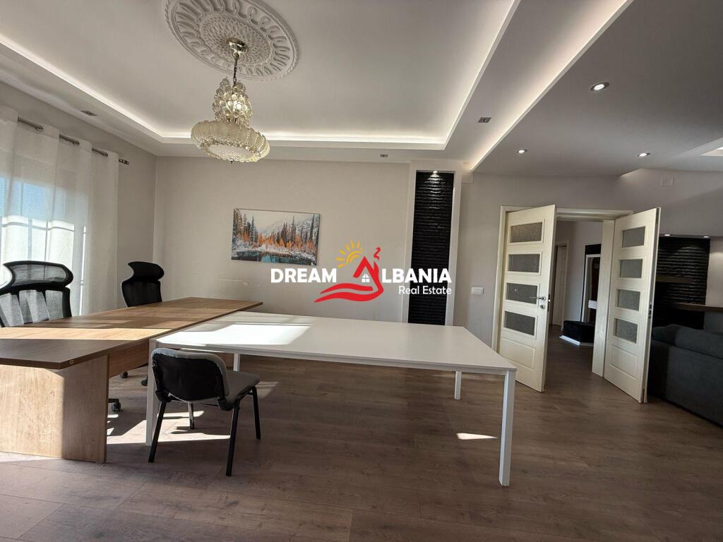 Godine Biznesi 4 kateshe me qera per hotel prane Spitalit Amerikan 2 (ID 4251380)