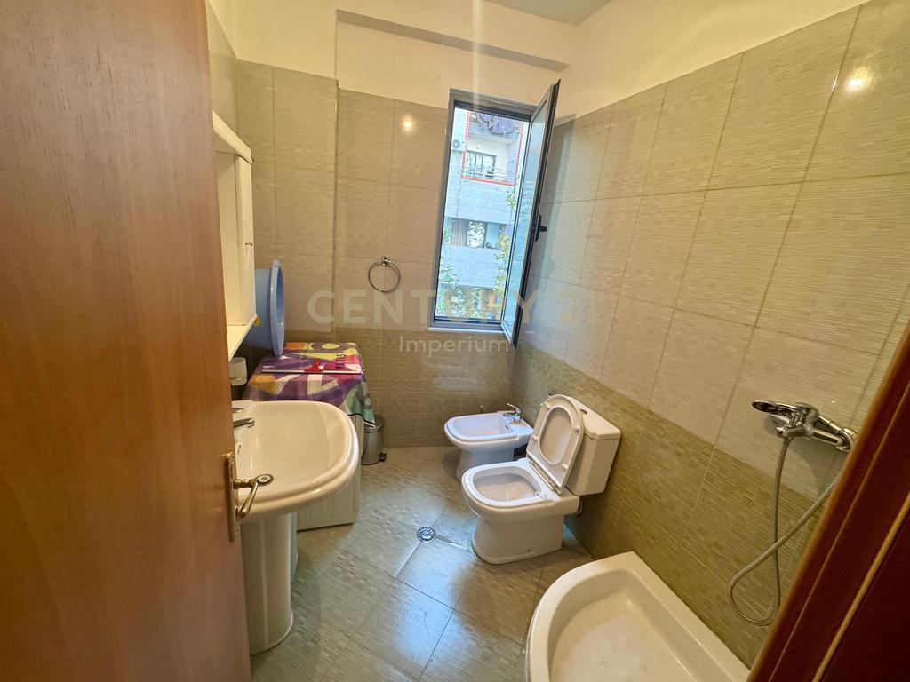 Jepet me qira Apartament 2+1+2, Misto Mame