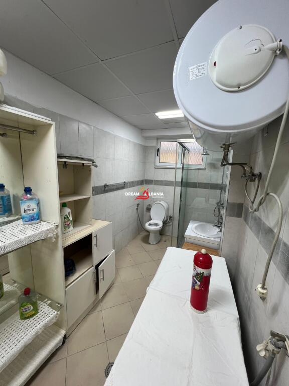 Apartament 3+1+2 me qera ne Bllok prane Shtepise Ofertave, Tirane (ID 4231470)