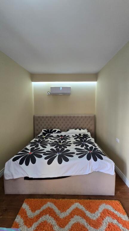 Apartment 2+1 with super veranda for sale in Yzberisht