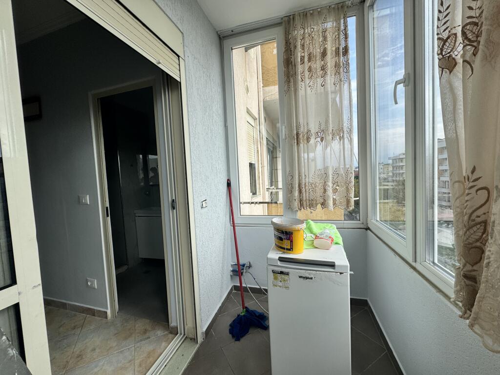 APARTAMENT 3+1+2, PER SHITJE - DURRES, PLAZH, RROTA E KUQE.