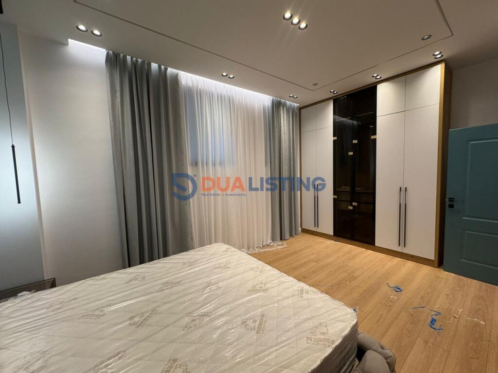 Apartament 2+1 me ballkon dhe mobilim modern për qira tek Kodra e Diellit!