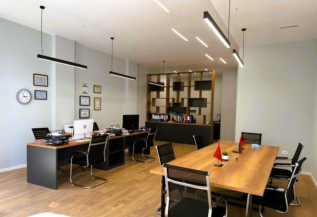 1+1 Space for Sale for Shop or Office in Magnet Complex, 21 Dhjetori