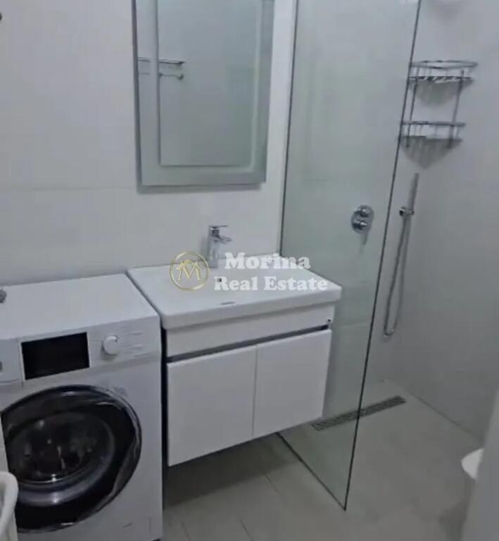 Studio apartment, 21 Dhjetori, 380 Euro/Month