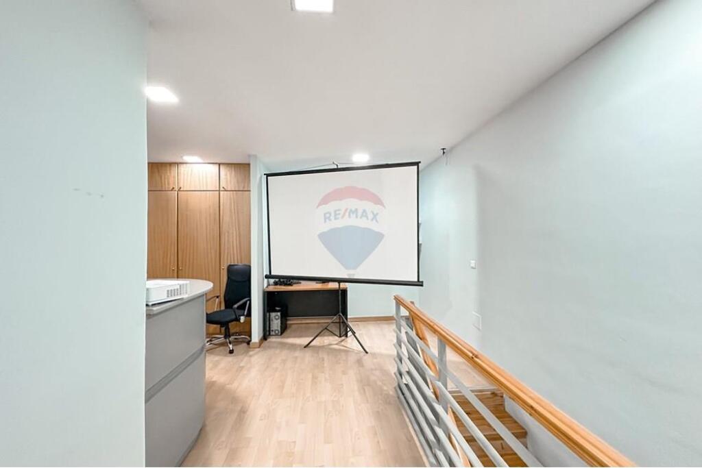 Duplex per shitje , ne qender te Tiranes