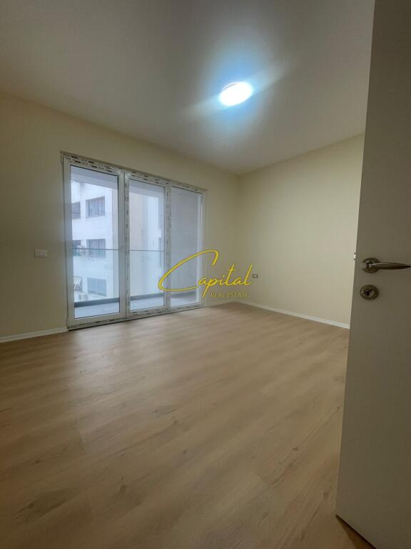 ZYRE ME QERA 100 M2 ASTIR 55.000 LEKE